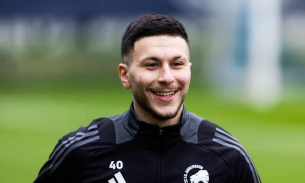 Ảnh bài viết NÓNG! Barcelona đạt thỏa thuận miệng chiêu mộ Roony Bardghji