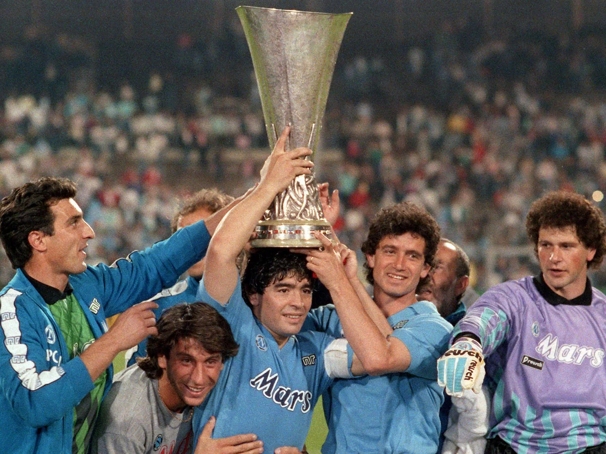 Napoli đã đi vào kí ức của người hâm mộ bóng đá Ý.