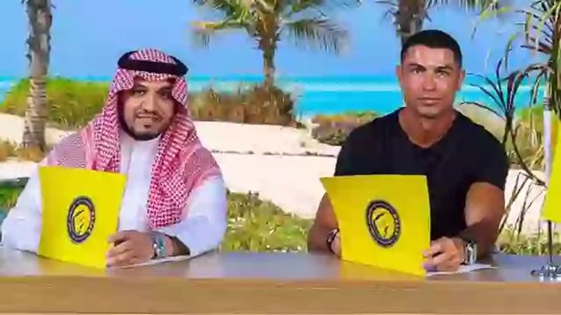 Ảnh bài viết Ronaldo ở lại Al Nassr, tiếp tục vi phạm luật sống chung tại Saudi Arabia