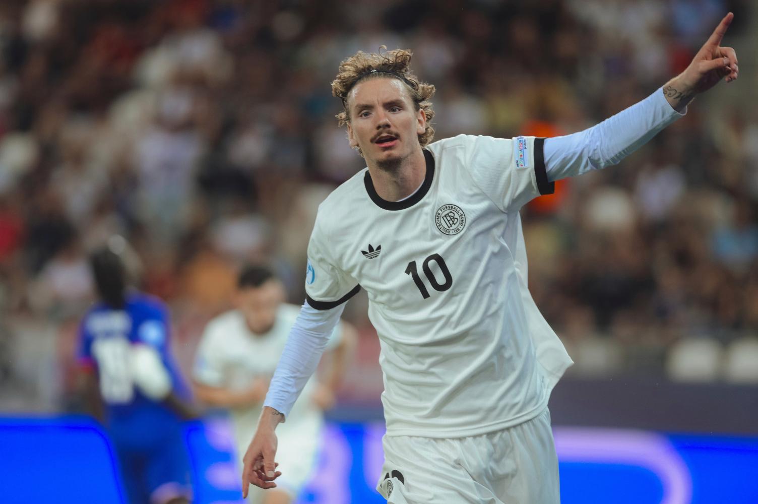 Ảnh bài viết Nick Woltemade - Messi phiên bản 1m98 mà U21 Anh cần khoá chặt