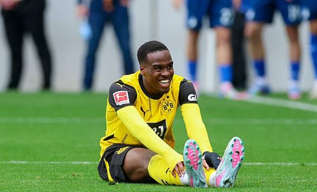 Jamie-Bynoe Gittens chuẩn bị chuyển tới Chelsea.