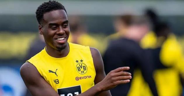 Ảnh bài viết Jamie Gittens – Tân binh bùng nổ sắp cập bến Chelsea và vì sao The Blues quyết chi đậm