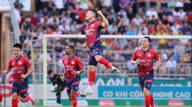 Ảnh bài viết Công an Hà Nội thắng đậm kỷ lục, ghi dấu son lịch sử Cúp Quốc gia