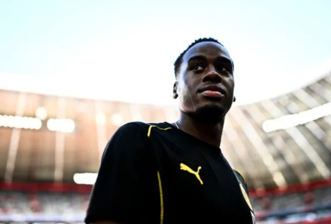 Ảnh bài viết Sếp lớn Dortmund xác nhận Gittens đàm phán Chelsea, chưa chốt tương lai