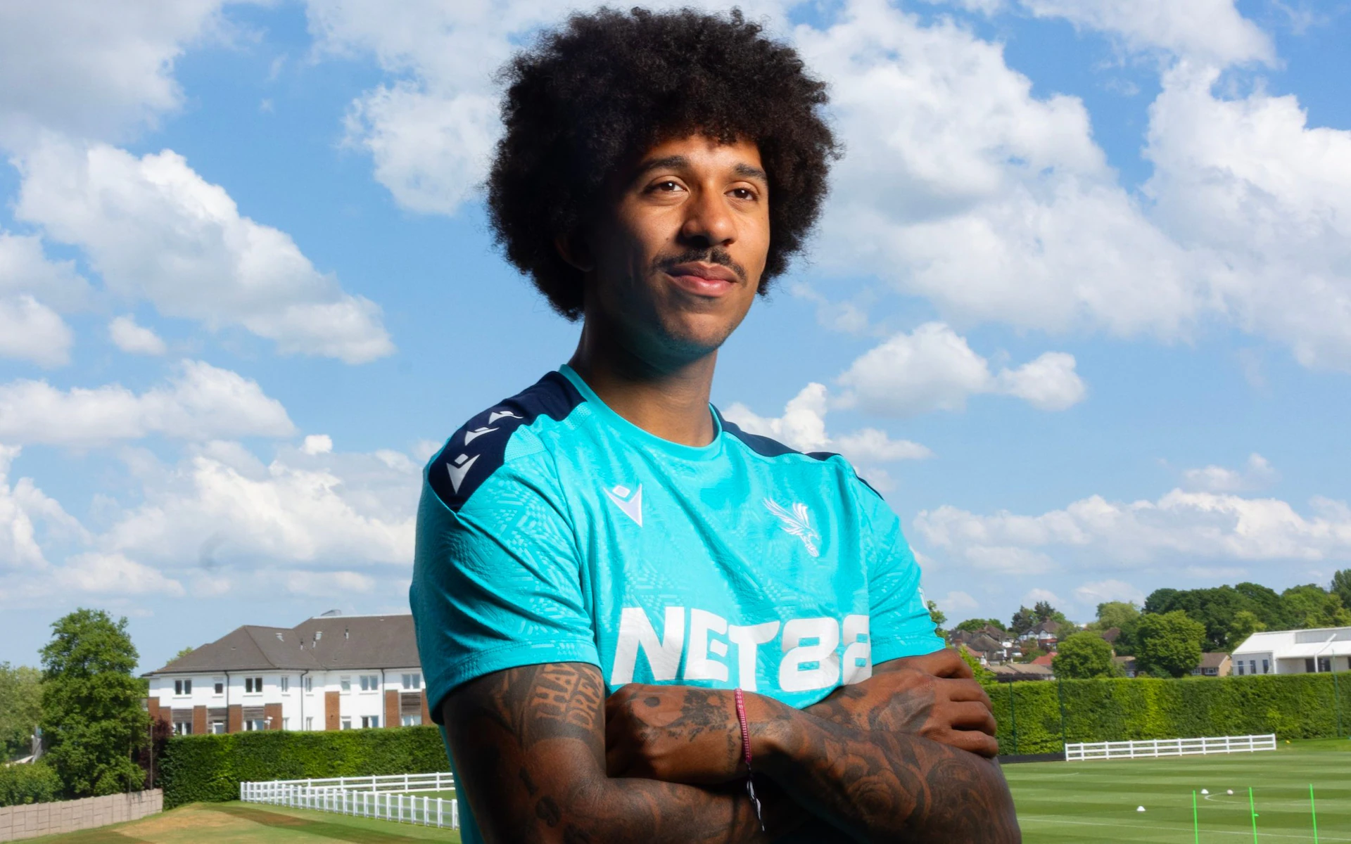 Richards là cầu thủ hiếm hoi người Mỹ thi đấu tại EPL.