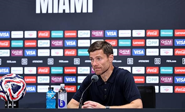 Ảnh bài viết Xabi Alonso né câu hỏi về "cuộc chiến" giữa Garcia và Mbappe