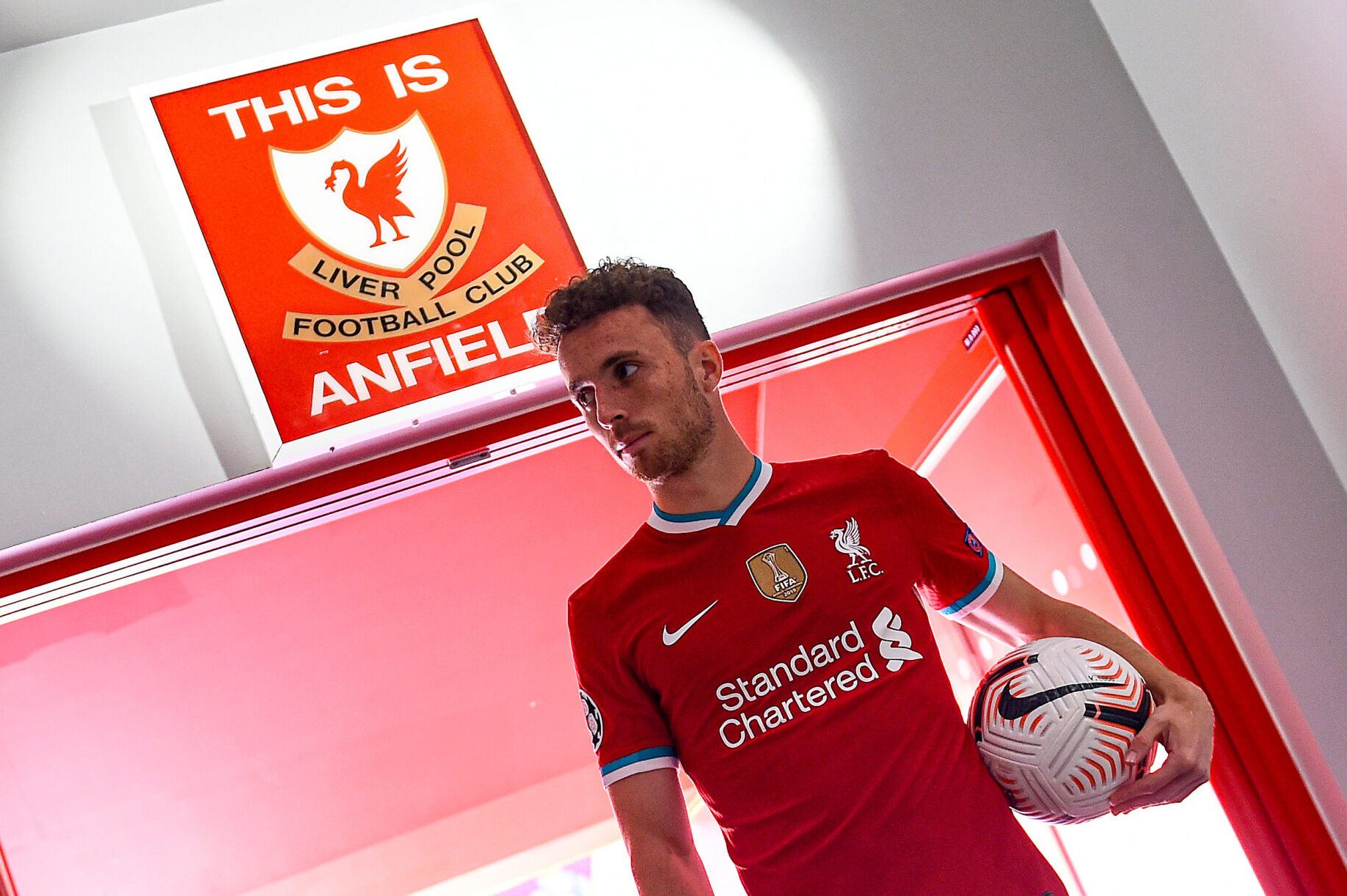 Jota trong ngày ra mắt Liverpool.