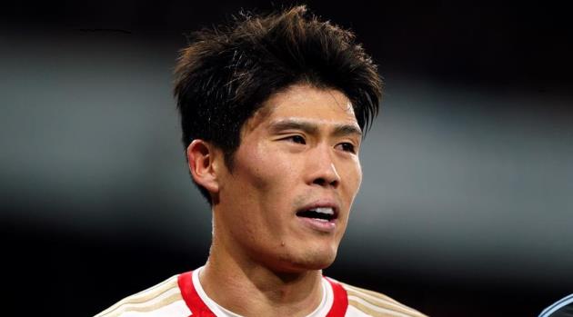 Ảnh bài viết Tomiyasu chấm dứt hợp đồng sớm với Arsenal vì chấn thương kéo dài