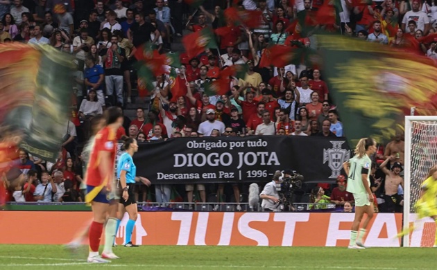 Ảnh bài viết Diogo Jota qua đời, đội nữ Bồ Đào Nha nghẹn ngào ra sân