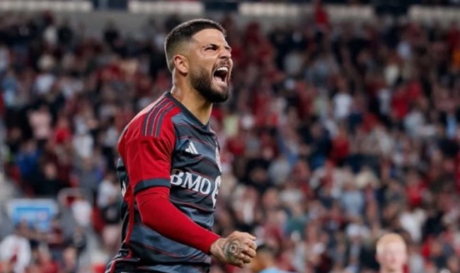 Ảnh bài viết Insigne chờ tái ngộ Sarri, Lazio lo lệnh cấm chuyển nhượng