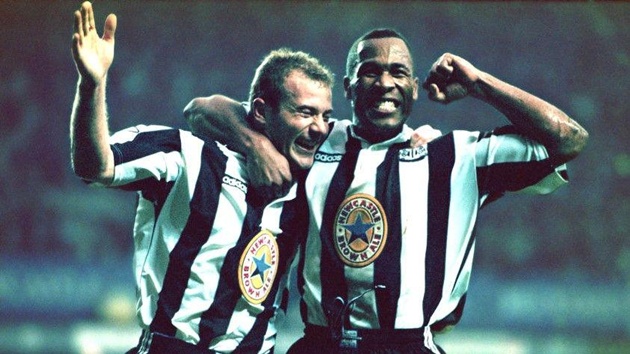 Shearer và Ferdinand là "cặp đôi sát thủ" một thời của Newcastle.
