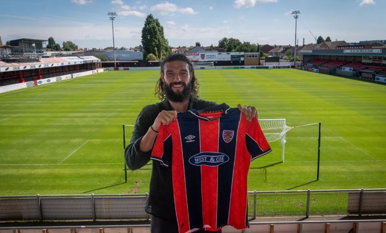 Ảnh bài viết Andy Carroll trở về Anh, thi đấu tại giải hạng 6