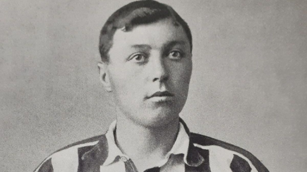 Huyền thoại John Campbell, cầu thủ xuất sắc nhất trong đội hình Sunderland giai đoạn cuối thế kỷ XIX.