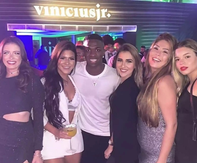 Ảnh bài viết Vinicius Jr "gây bão" với tiệc sinh nhật tuổi 25: Siêu hoành tráng không kém Yamal
