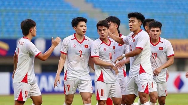 U23 Việt Nam dễ dàng đánh bại U23 Lào với tỷ số 3-0.