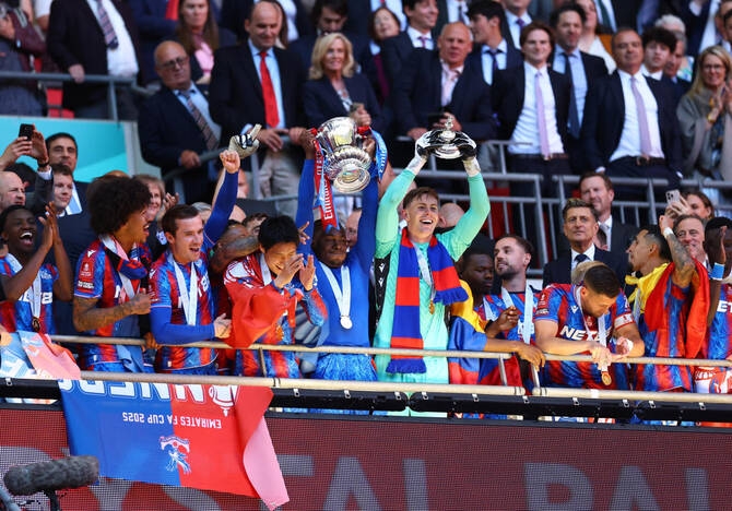 Ảnh bài viết Lịch sử Câu lạc bộ Crystal Palace: 120 năm thăng trầm và chiến thắng lịch sử FA Cup