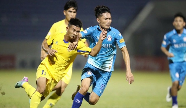 Ảnh bài viết Kịch bản lặp lại: CLB sống – chết theo túi tiền ông bầu