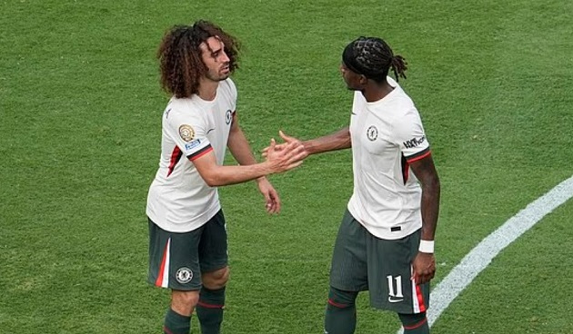 Ảnh bài viết Cucurella chỉ trích quyết định rời Chelsea của Madueke trước chung kết