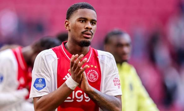 Ảnh bài viết Jorrel Hato: Mảnh ghép chiến lược mà Chelsea của Enzo Maresca đang tìm kiếm?