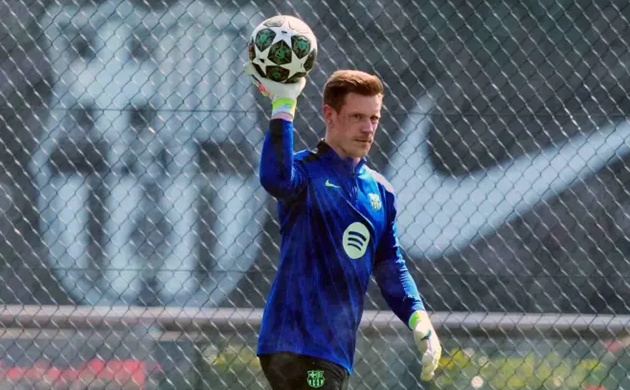 Ter Stegen lại chuẩn bị phẫu thuật
