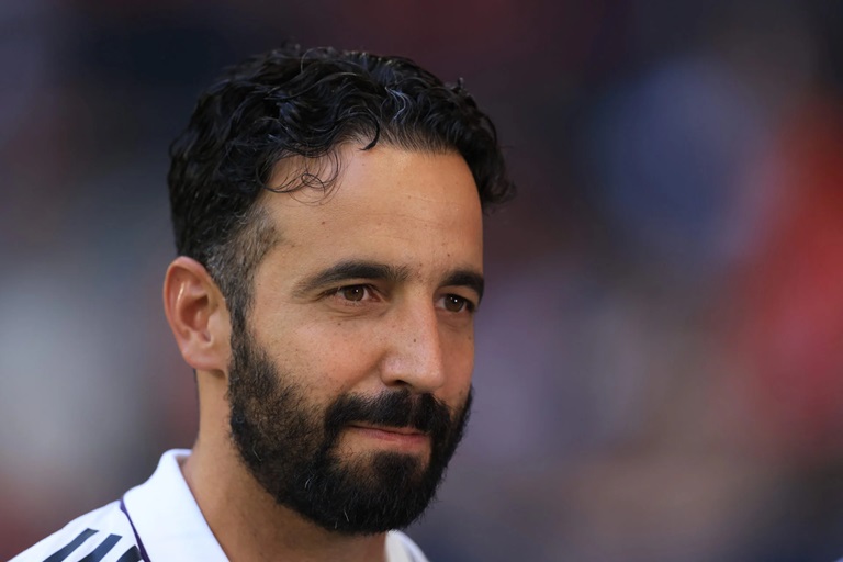 Một số đội bóng chưa có vẻ gì đã dừng lại trên TTCN.