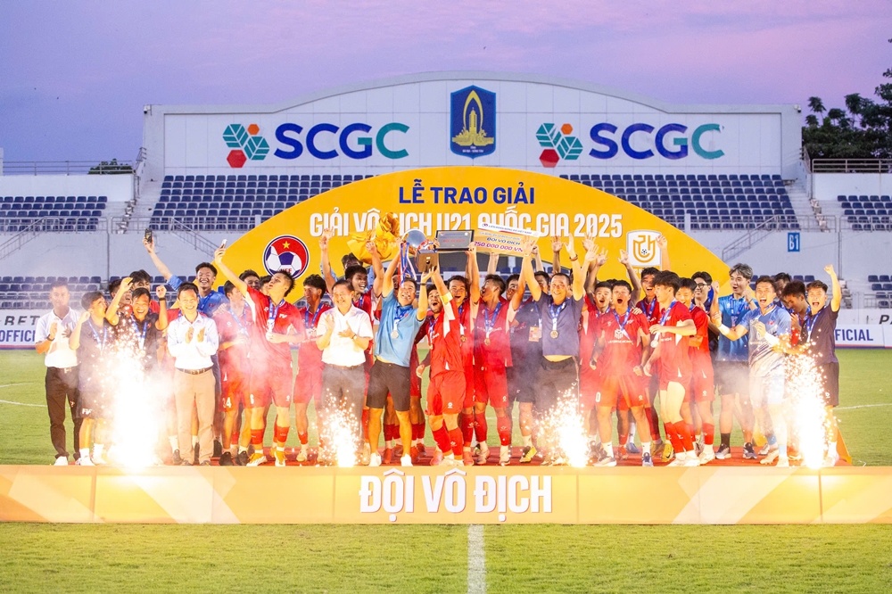 Ảnh bài viết Quang Trường tỏa sáng, PVF vô địch U21 sau trận cầu nghẹt thở