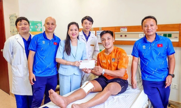 Ảnh bài viết Thủ môn Hồ Văn Ý phẫu thuật dây chằng chéo trước