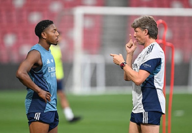 Trợ lý mới Gabriel Heinze được kỳ vọng sẽ giúp Arsenal thủ tốt hơn.