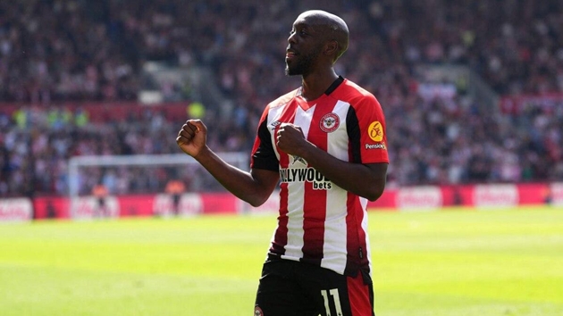 Ảnh bài viết Brentford dậy sóng: Wissa rời trại tập huấn, HLV Andrews thừa nhận tình hình căng thẳng