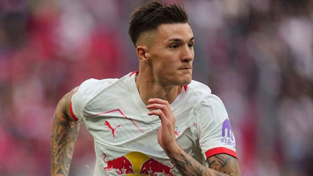 Ảnh bài viết Man Utd tăng tốc vụ Sesko, Hojlund đối mặt nguy cơ chia tay