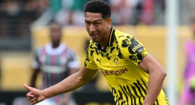 Jobe Bellingham cập bến Dortmund.
