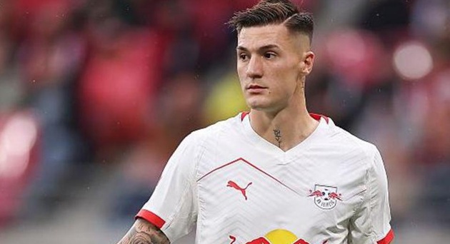 Sesko là cầu thủ mới nhất khiến Newcastle nhận vố đau trên TTCN