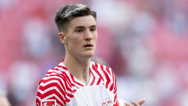 Ảnh bài viết Hai điều khoản độc đáo trong thương vụ Benjamin Sesko