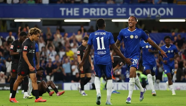 Ảnh bài viết Estevao ra mắt ấn tượng, Gittens nói rõ cuộc đua vị trí khốc liệt tại Chelsea