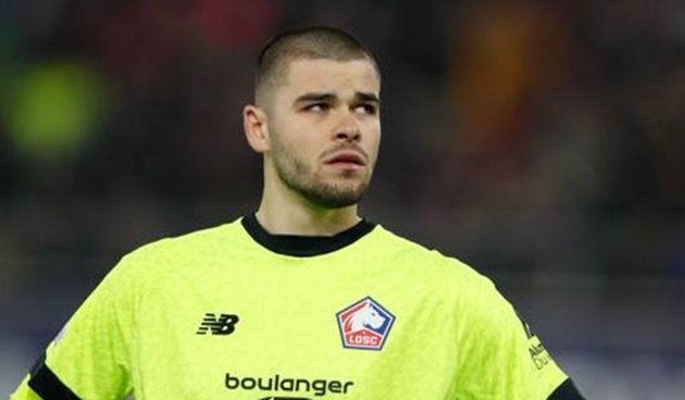 Lucas Chevalier đã gia nhập PSG.