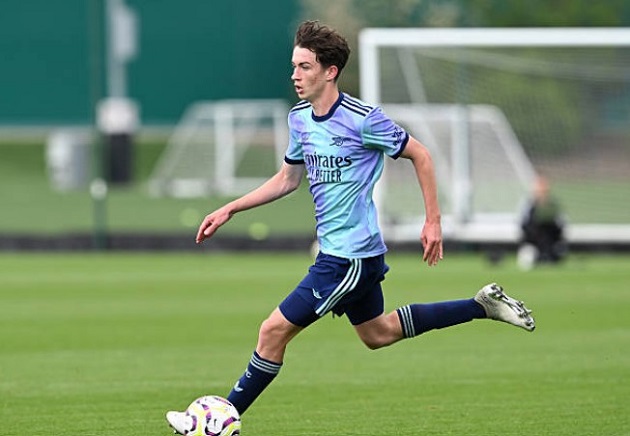 Ảnh bài viết NÓNG! Arsenal quyết giữ tài năng U18 ghi 20 bàn/mùa