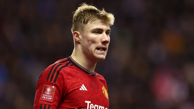 Ảnh bài viết Thêm 2 đội bóng theo đuổi Hojlund