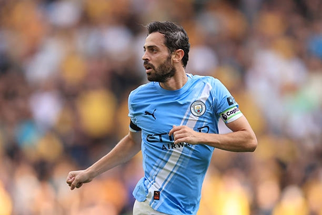 Bernardo Silva - 7.8 điểm: Anh đã thực hiện một vài đường chuyền nguy hiểm nhưng lại chơi tốt nhất khi lùi về và tham gia vào quá trình triển khai bóng.
