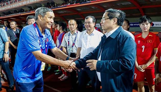 Thủ tướng Chính phủ Phạm Minh Chính động viên ĐT nữ Việt Nam