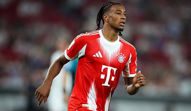 Ảnh bài viết Lỗ hổng chiến thuật tại Bayern Munich có thể khiến Olise kiệt sức