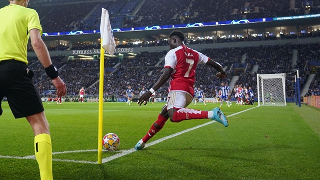 Phạt góc là vũ khí cực kỳ nguy hiểm của Arsenal.