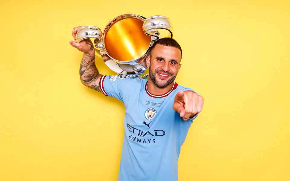 Walker đã giành mọi danh hiệu cao quý nhất đời cầu thủ cùng Man City