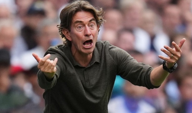 Frank cùng các học trò nhận thất bại trước Bournemouth.