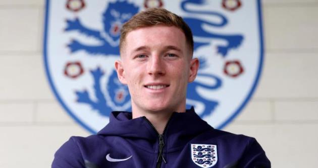 Ảnh bài viết Elliot Anderson: Sự lựa chọn đầy cam go giữa Scotland và Anh