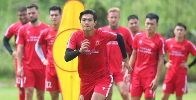 Ảnh bài viết Hoàng Phúc đánh giá cao ngoại binh Nam Định, Công an TP.HCM lên kế hoạch kỹ lưỡng