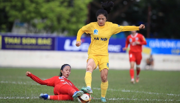 Ảnh bài viết Thanh Nhã lập siêu phẩm 35m, tái hiện bàn thắng vào lưới Đức