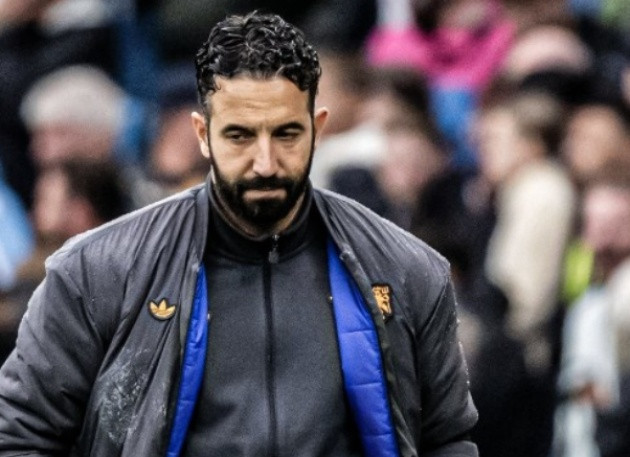 Ảnh bài viết Chuyển nhượng sáng 17/9: 4 HLV có thể thay Amorim tại MU; Liverpool nhắm Araujo nếu Konate rời đi