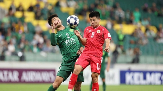 Ảnh bài viết Trận Công an Hà Nội - Bắc Kinh Quốc An xảy ra ẩu đả, CĐV ném chai lọ xuống sân
