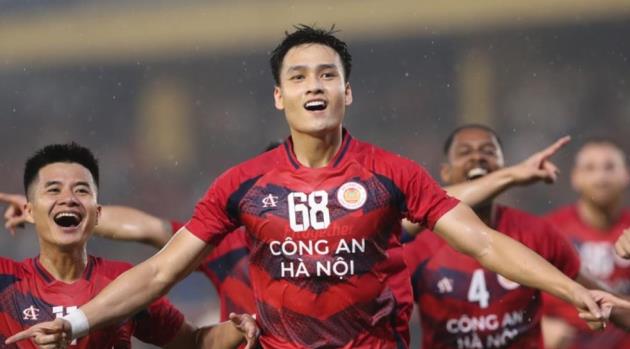 Ảnh bài viết Bùi Hoàng Việt Anh chấn thương, lỡ hẹn với ĐT Việt Nam trong đợt tập trung tháng 10