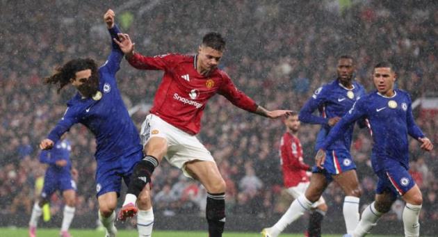 Sesko là một trung phong toàn diện.